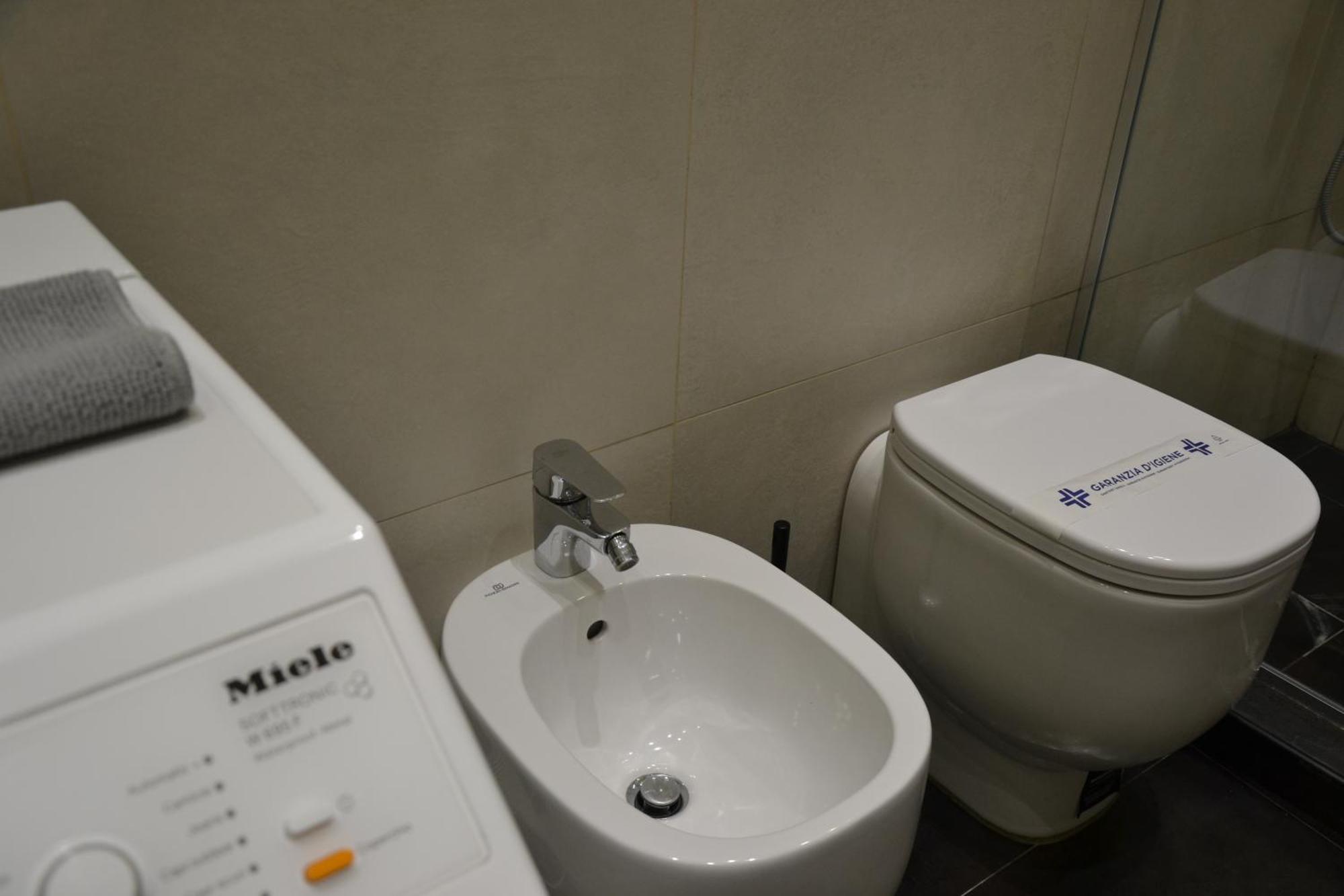 Bubi House Porta Romana Mediolan Zewnętrze zdjęcie